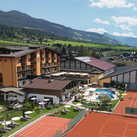 Vital & Sporthotel Brixen Brixen im Thale Exterior photo