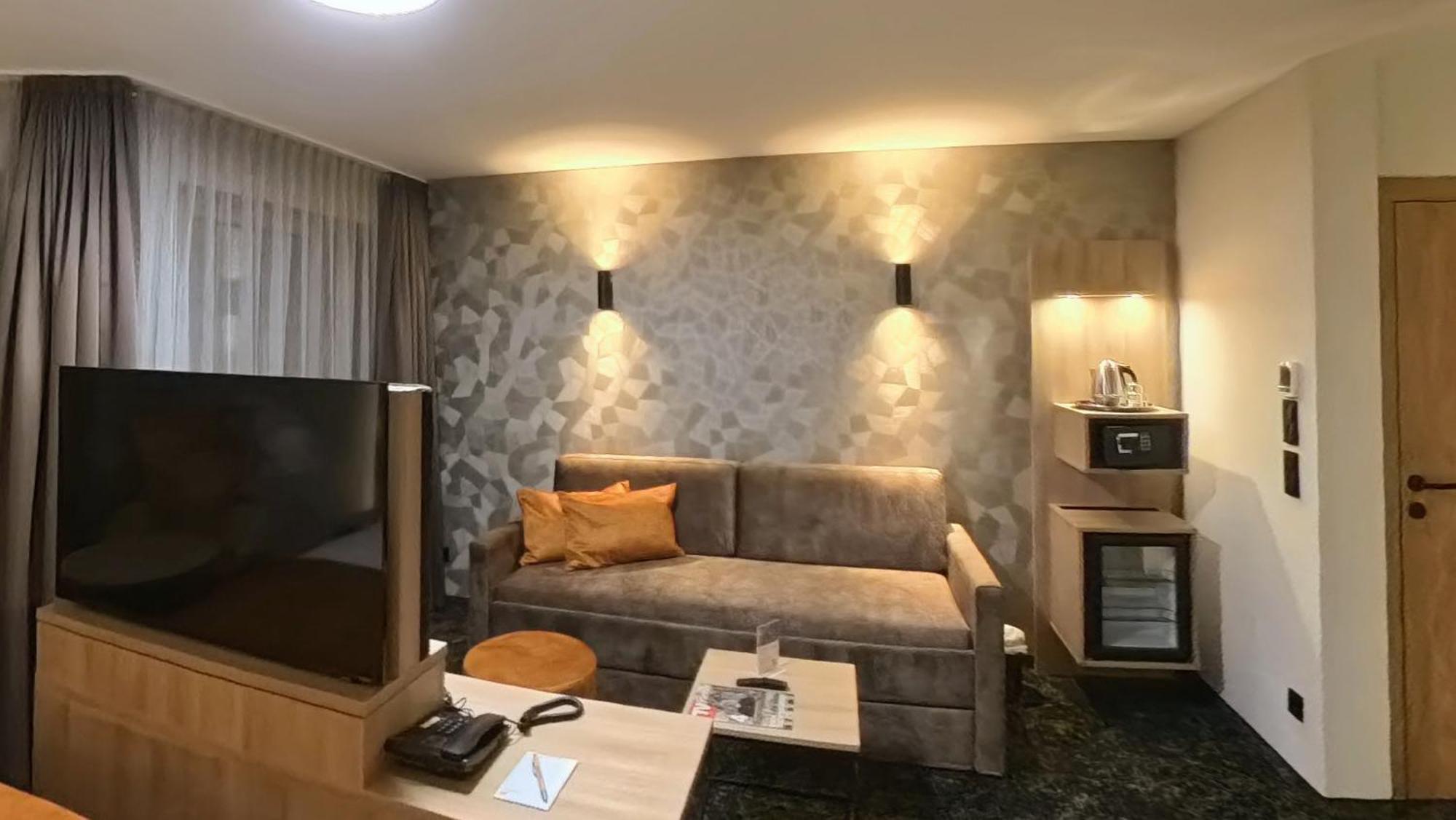 Vital & Sporthotel Brixen Brixen im Thale Exterior photo