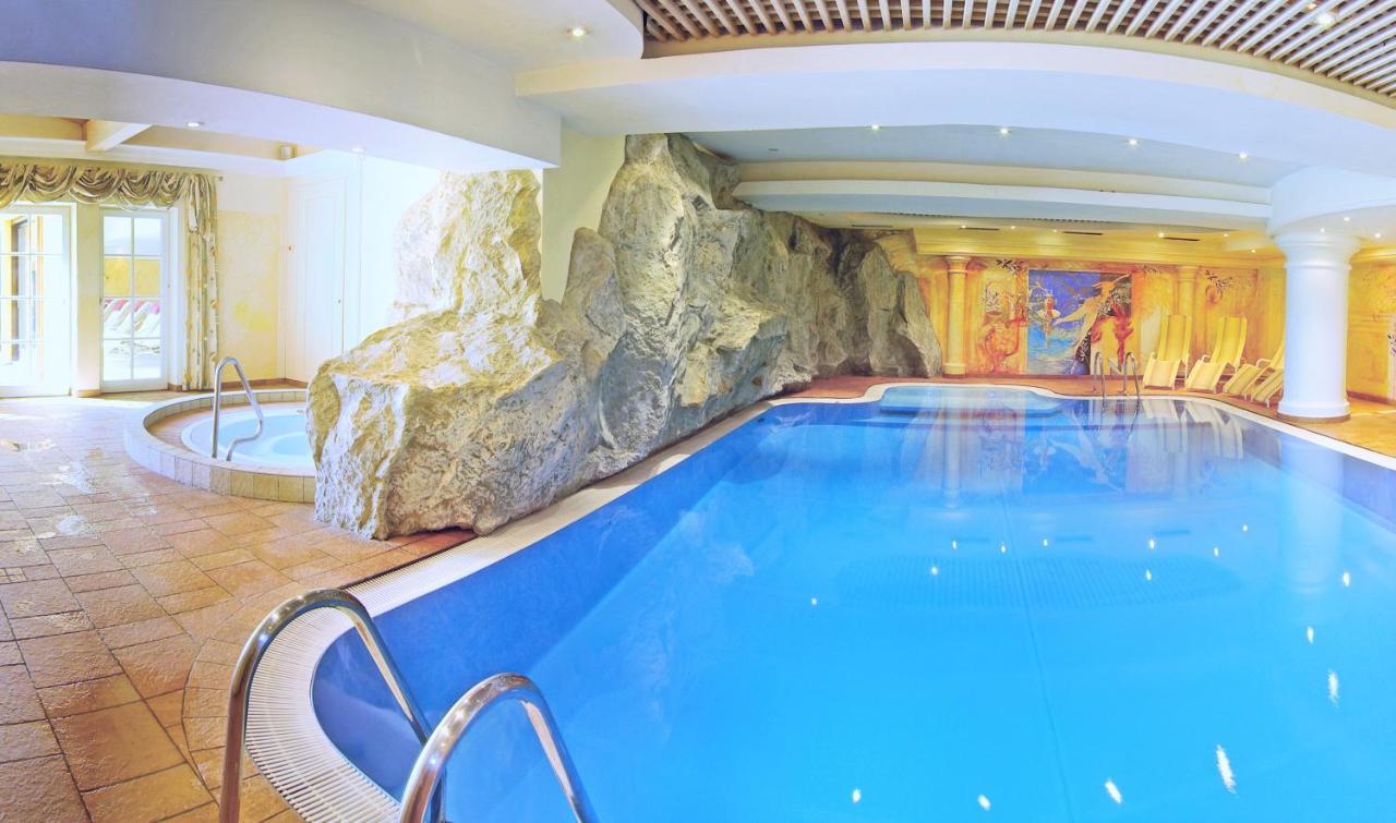 Vital & Sporthotel Brixen Brixen im Thale Exterior photo